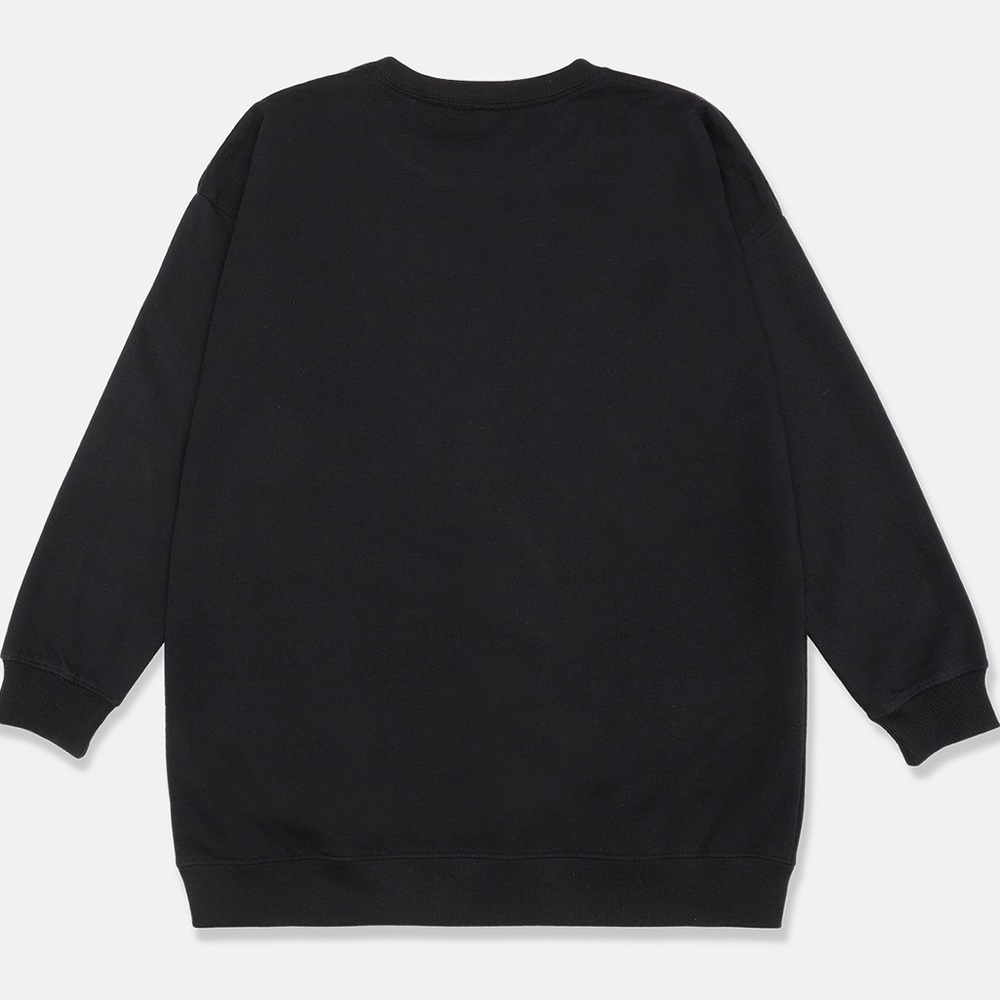 Plain black sweatshirt